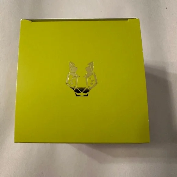 Ellis Brooklyn Fable Terrific Scented Candle - NIB - 6.5 oz - Picture 4 of 12